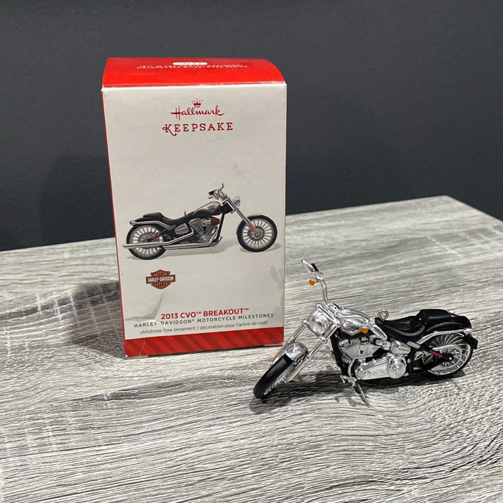 Hallmark | Harley Davidson: 2013 CVO Breakout Motorcycle - Keepsake Ornament